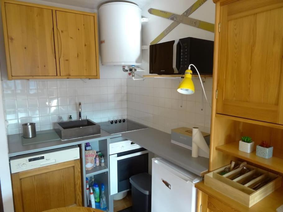 Appartement au cœur du village avec parking privé Mijoux Exterior foto