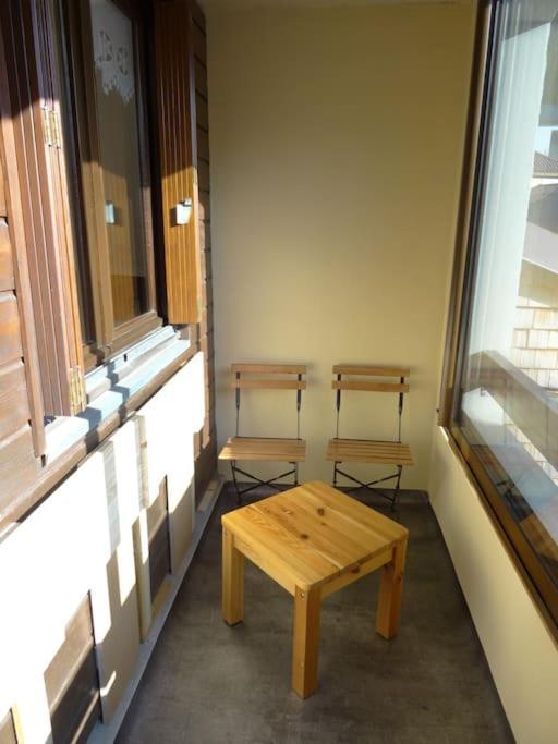 Appartement au cœur du village avec parking privé Mijoux Exterior foto